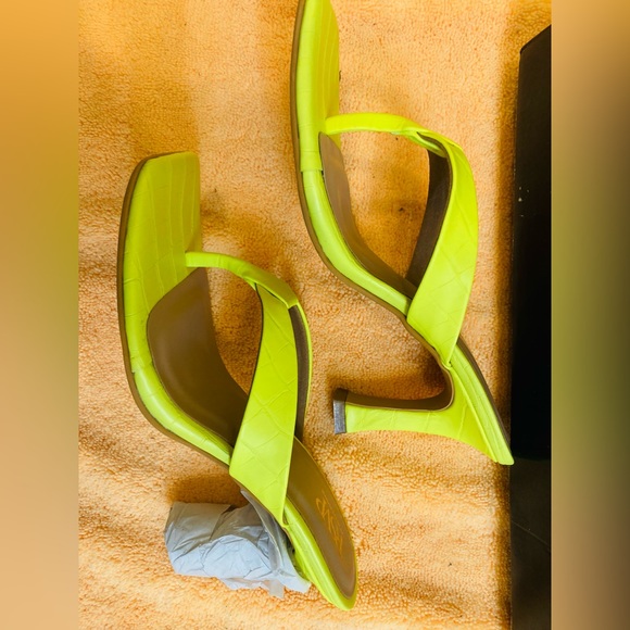 RSVP by Nykaa Fashion
Bright Side Out Heels - Picture 8 of 13